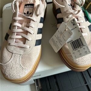Adidas Gold - Size US8 NWT